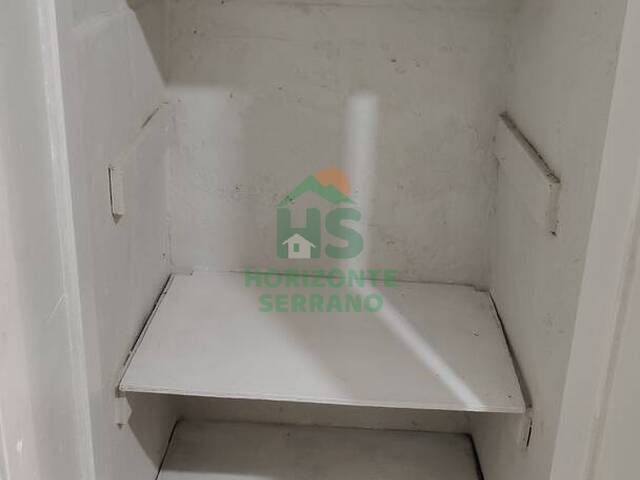 Kitnet para Venda em Teresópolis - 4