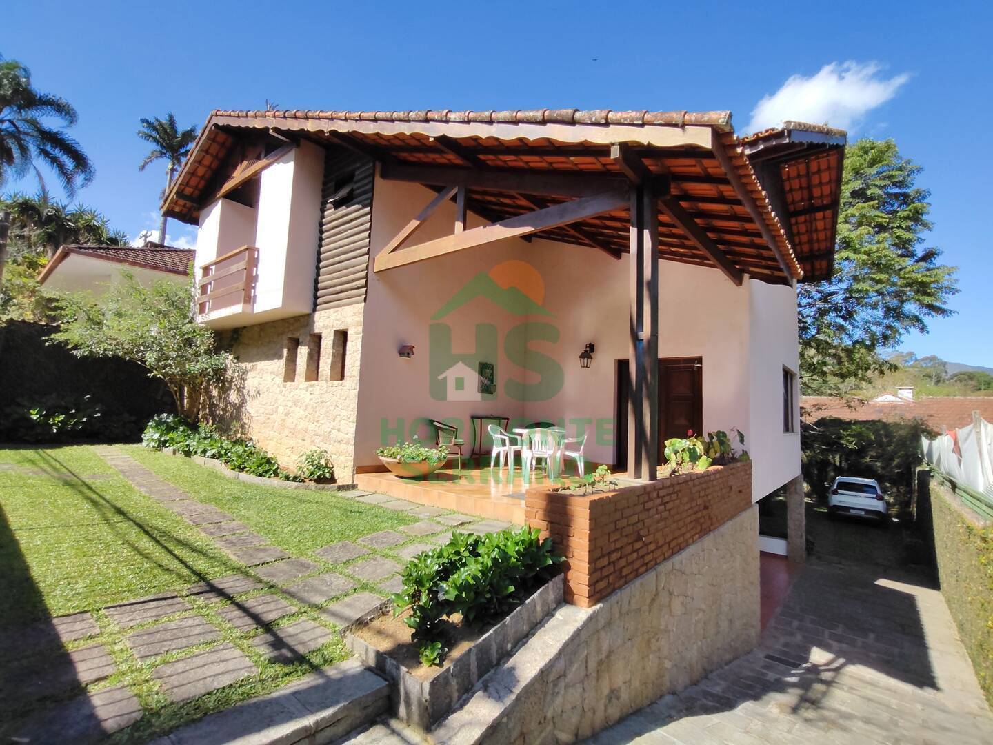 Casa, 5 quartos, 245 m² - Foto 1