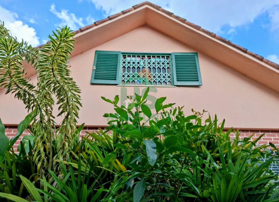 Casa, 3 quartos, 92 m² - Foto 1